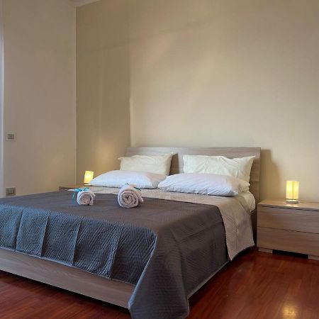 カステッランマーレ・ディ・スタービア Vip Sul Mare Bed & Breakfast エクステリア 写真