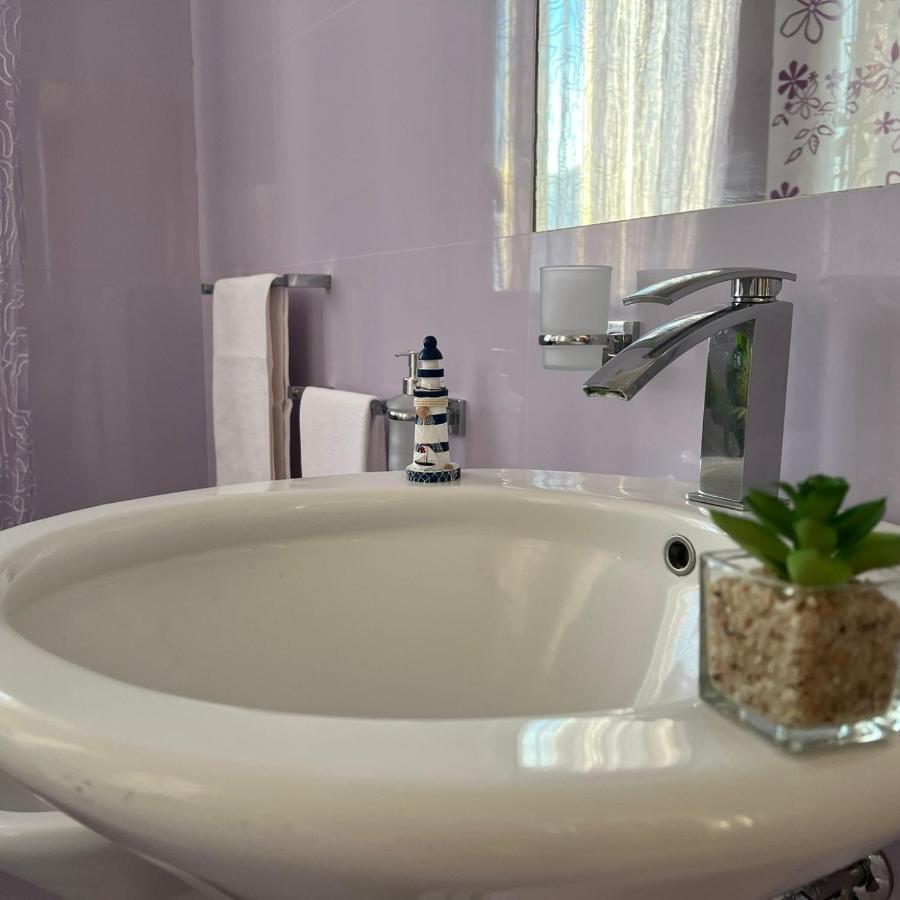 カステッランマーレ・ディ・スタービア Vip Sul Mare Bed & Breakfast エクステリア 写真
